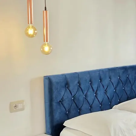 Central City Apartments Апартаменты Тирана