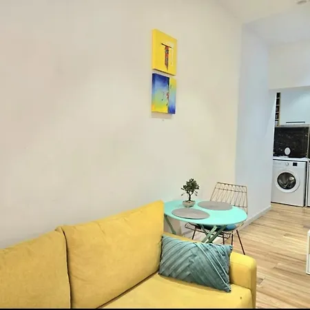 Апартаменты Central City Apartments