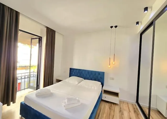 דירה Central City Apartments טיראנה