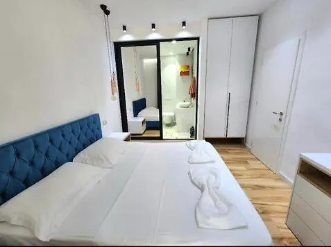 דירה Central City Apartments טיראנה