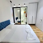 Lejlighed Central City Apartments Tirana